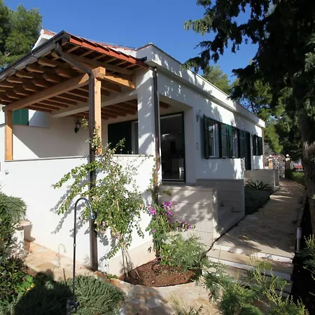 Ida Apartment Milna (Brac)